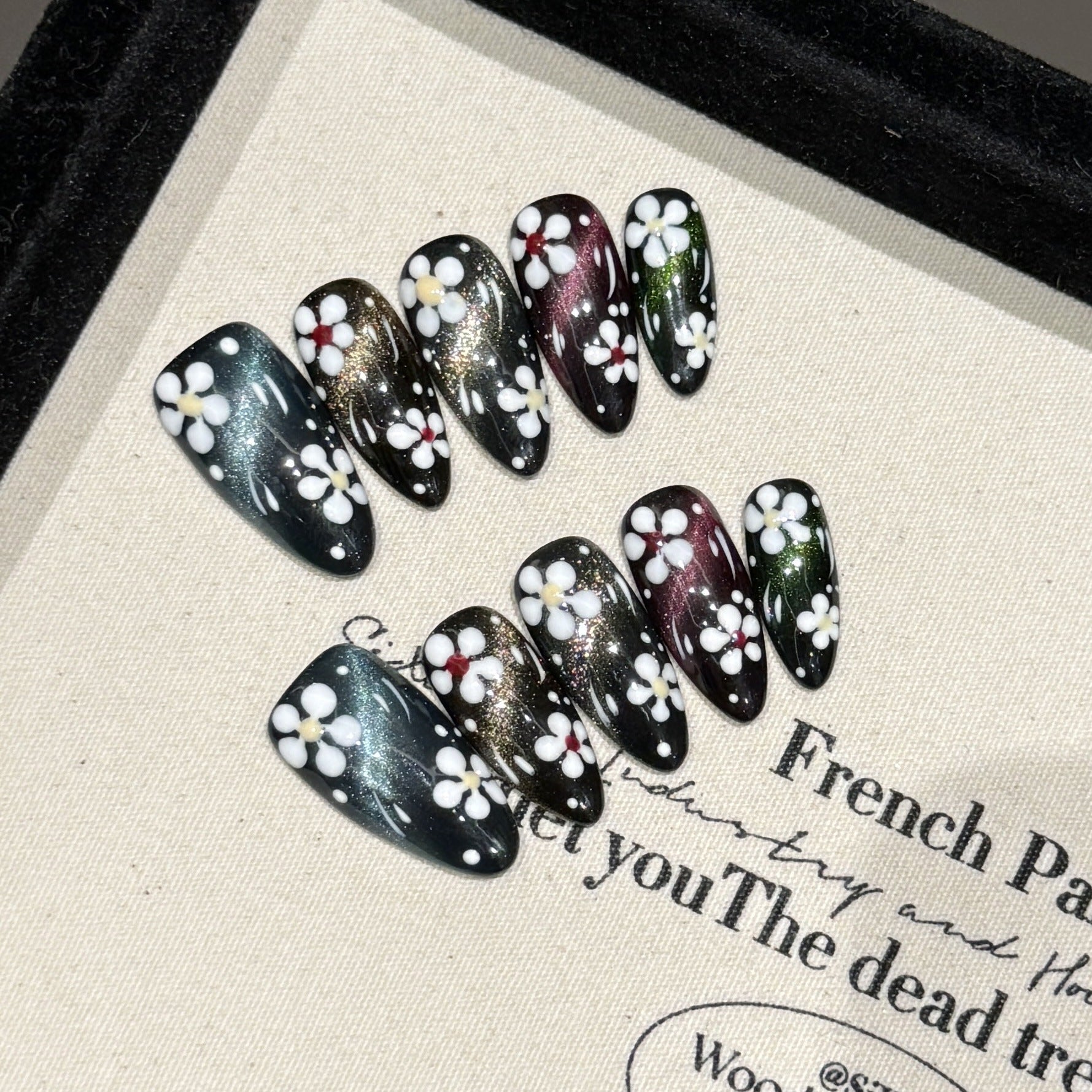 Y-H hand made press on nails Painted Flowers 0104