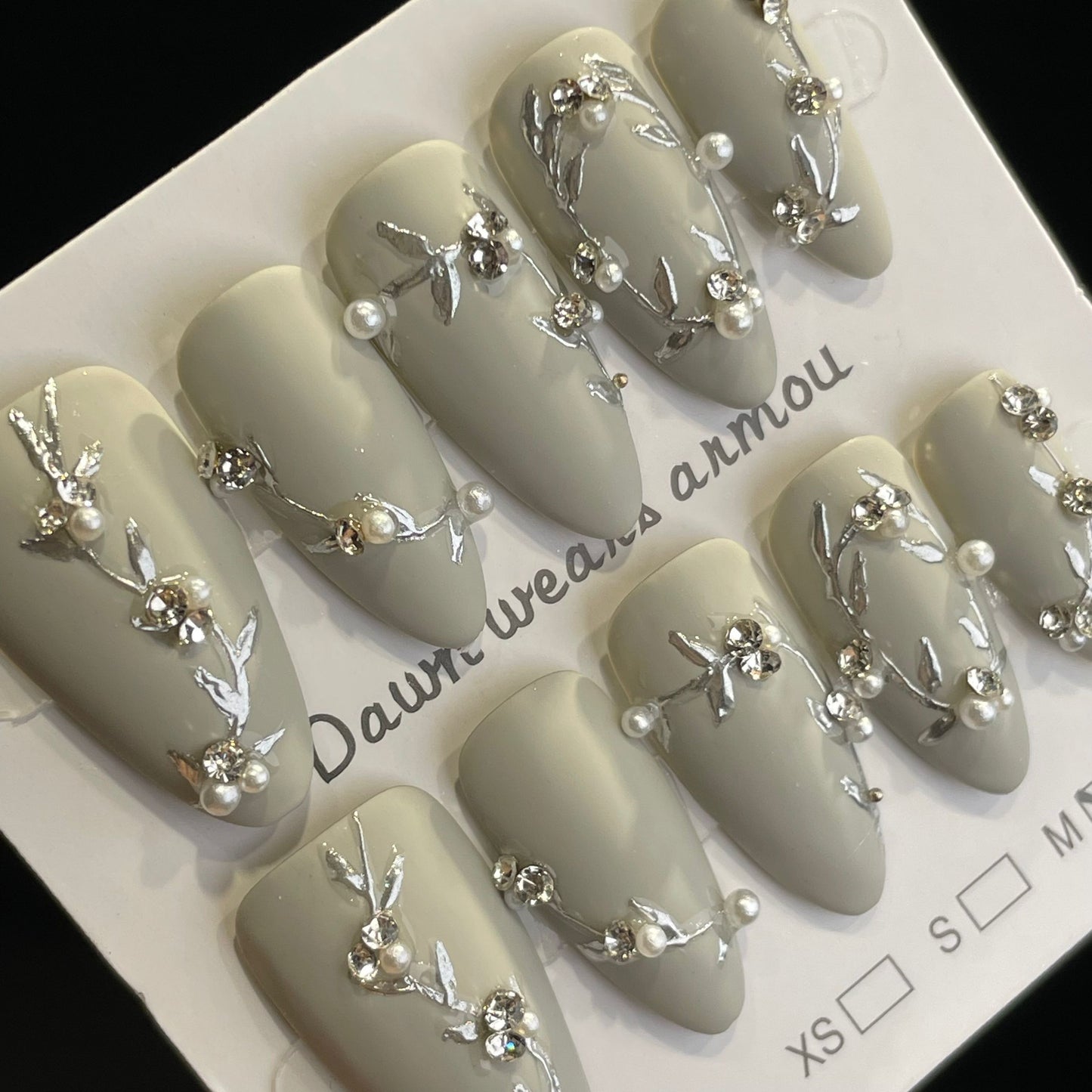 Handmade Press On Nails Long Almond Silver flower-XiXX