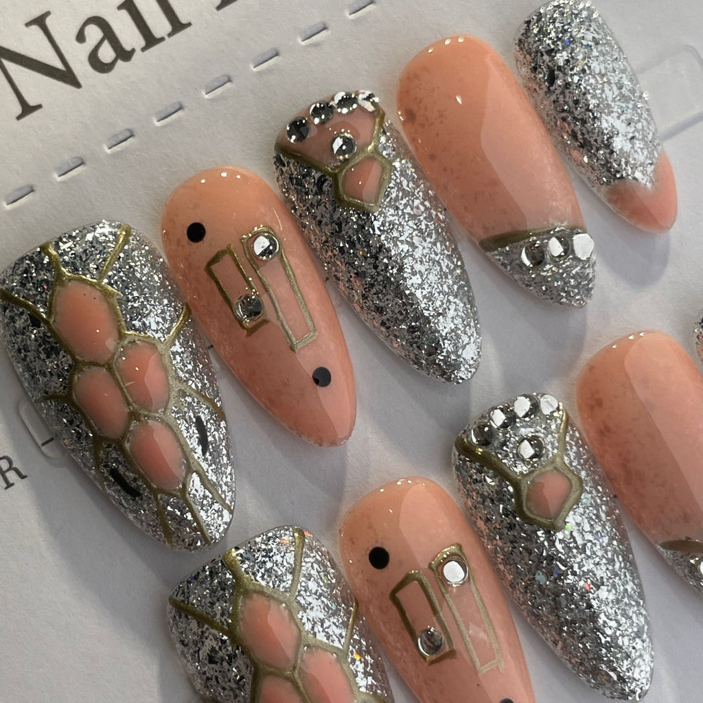 Handmade Press On Nails Long Almond Silver Medusa-YiH