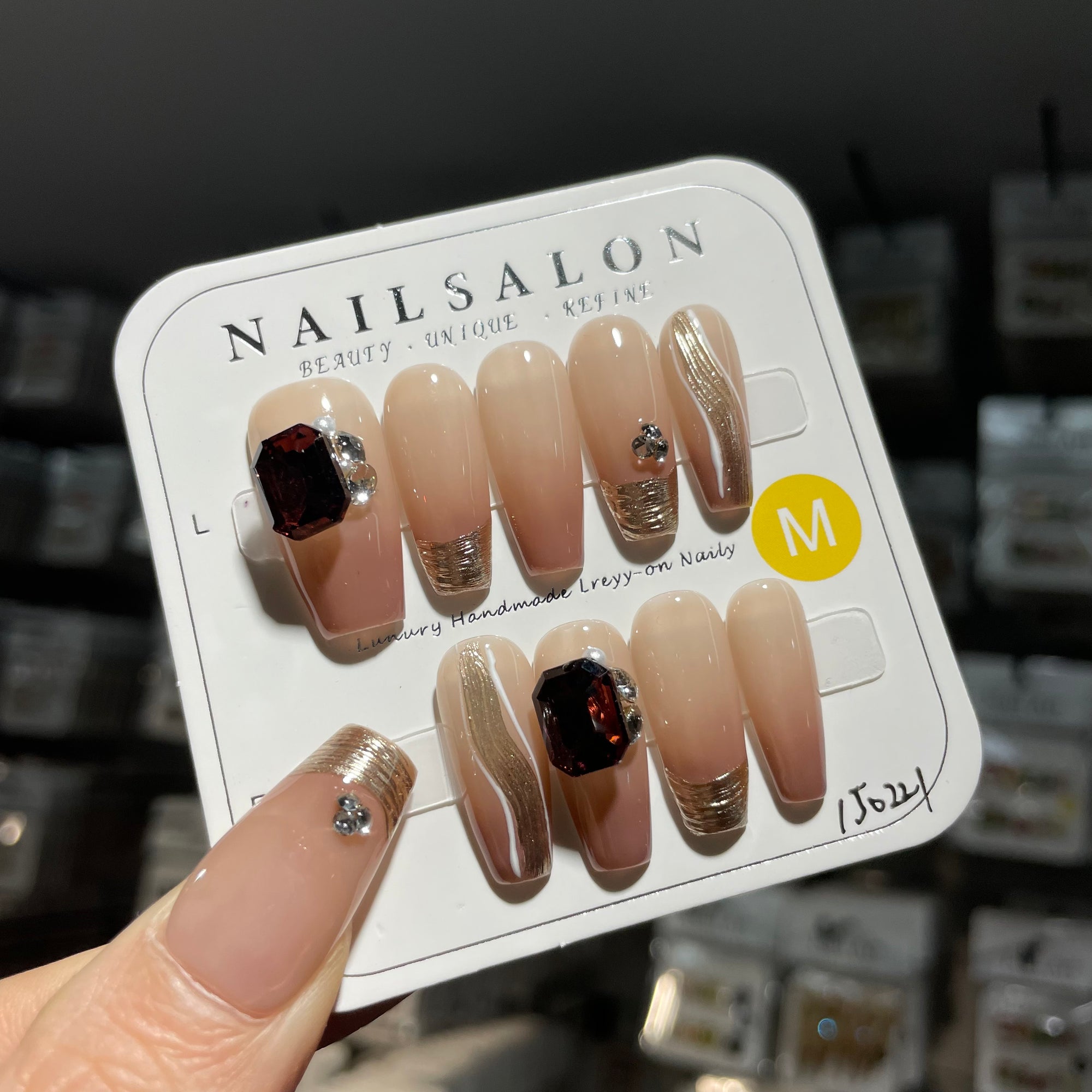 Y-H hand made press on nails Noble Bricks 014