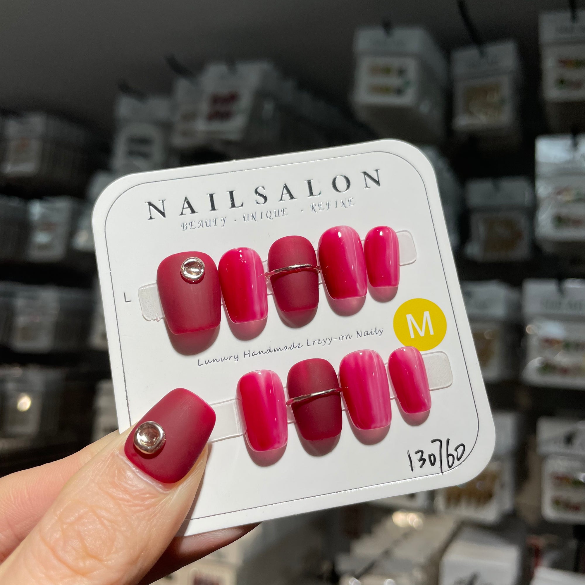 Y-H hand made press on nails  Double Red 016