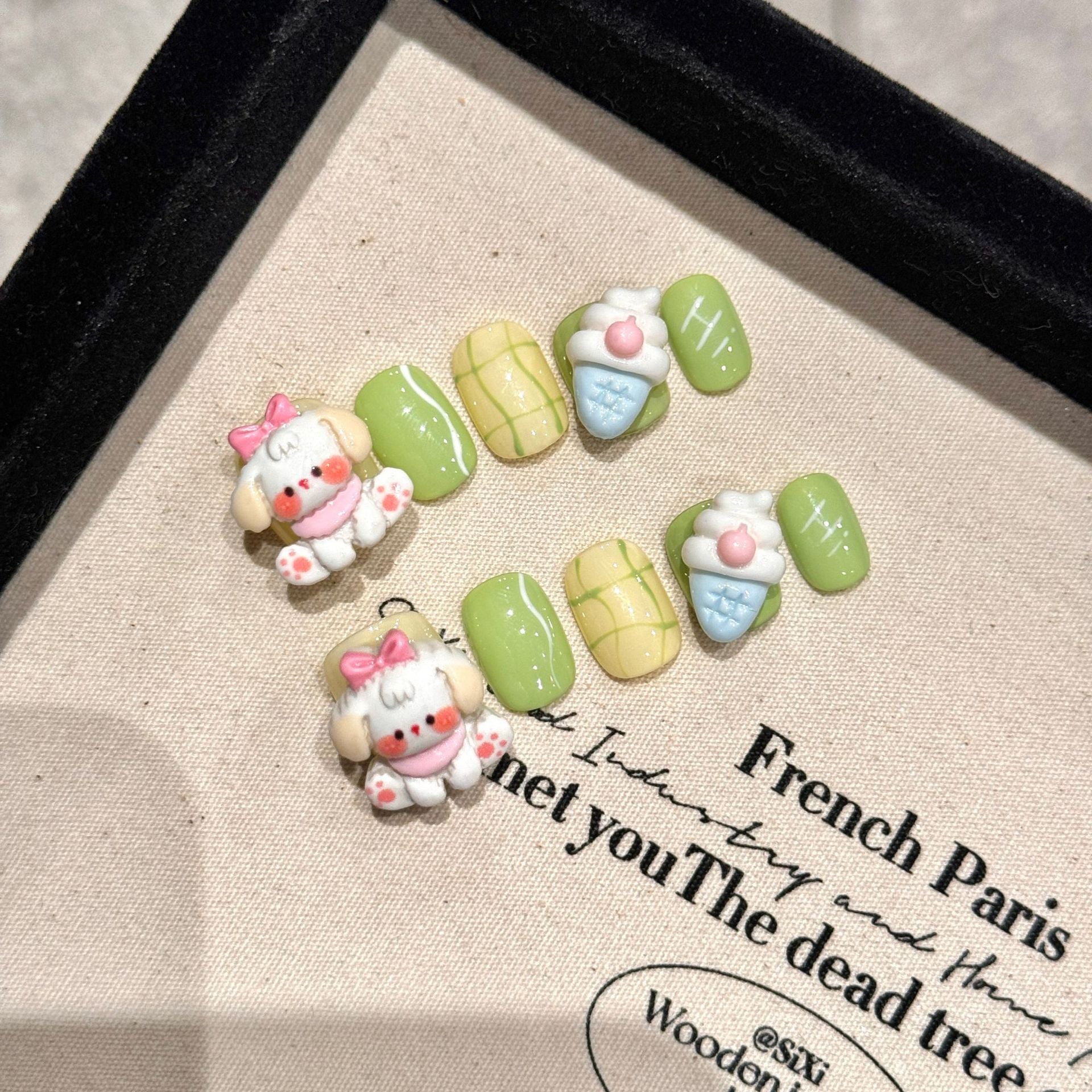 Y-H hand made press on nails Cute style 2248