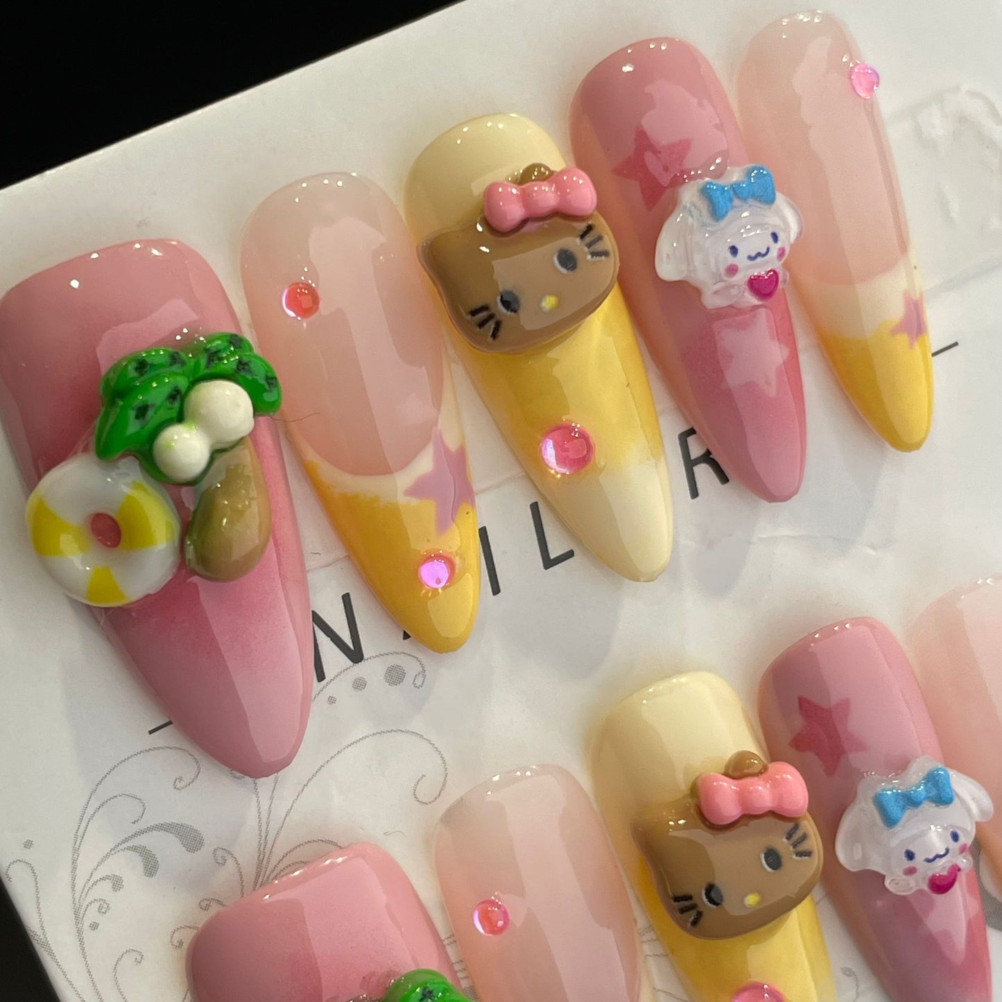 HelloKitty prensa sobre uñas tira larga 40PCS JLS-391 (copia)