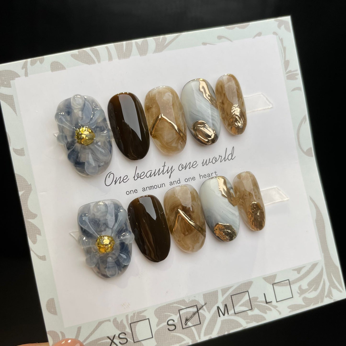 Handmade Press On Nails Short Oval Marble hand pinch flower