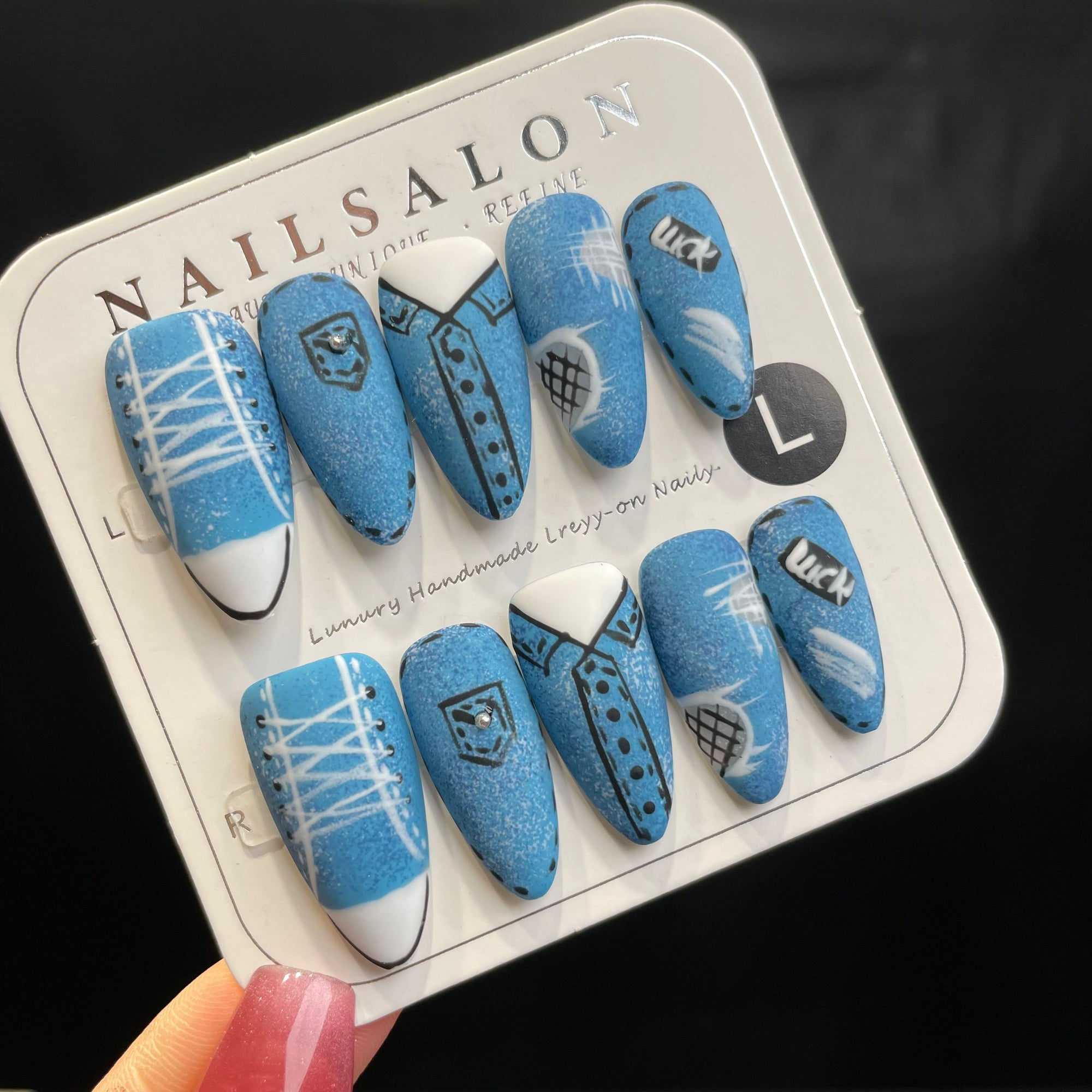 Handmade Press On Nails Medium Stiletto Hand-painted canvas