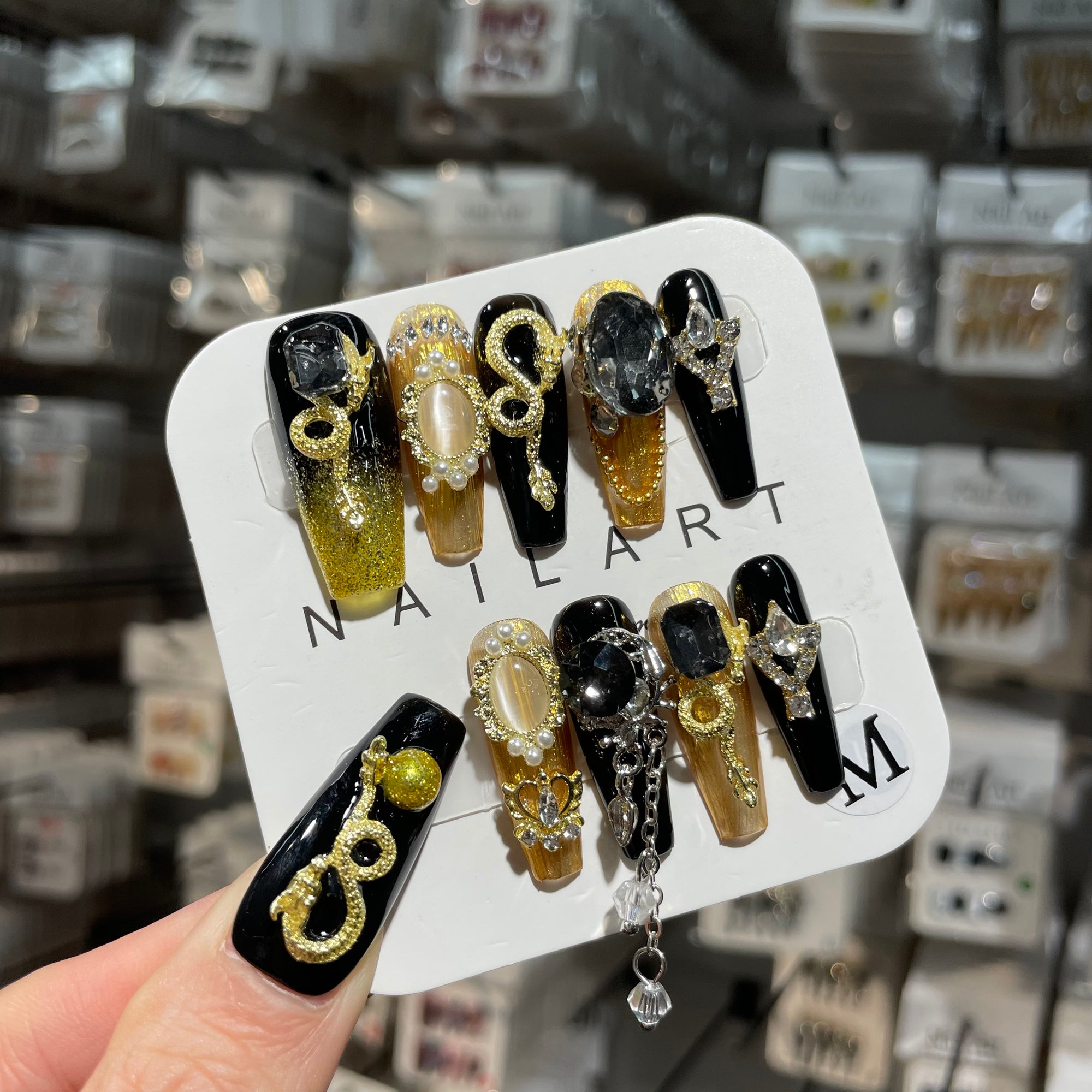 Y-H hande made press on nails Golden Dragon 006