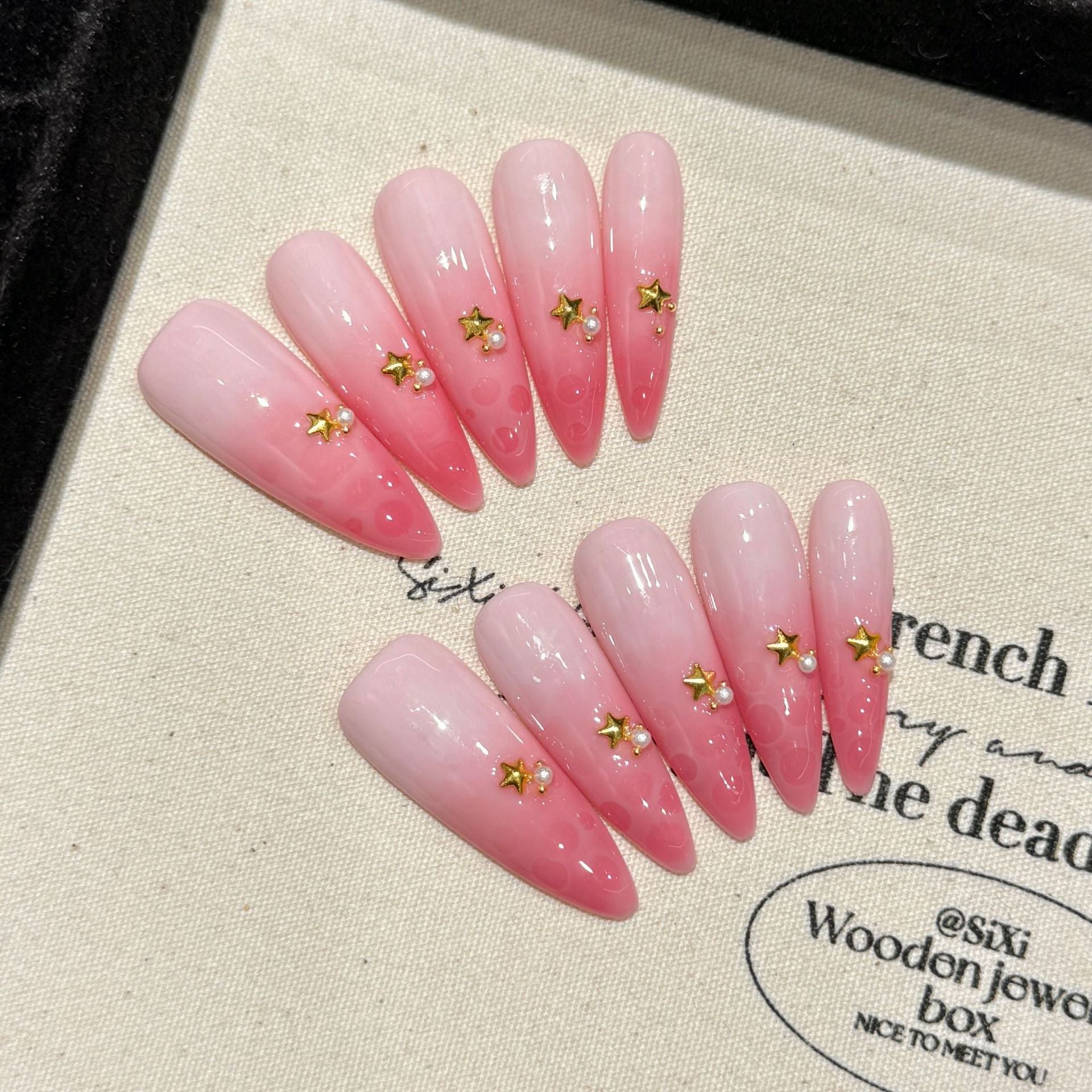 Y-H hand made press on nails Gentle Butterfly 2443