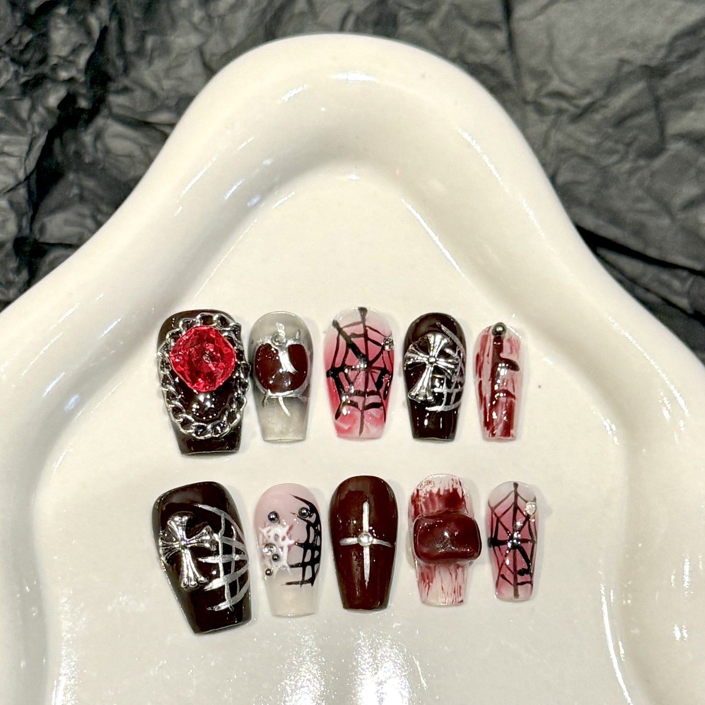 Handmade Press On Nails Medium Coffin Scarlet Spider heart