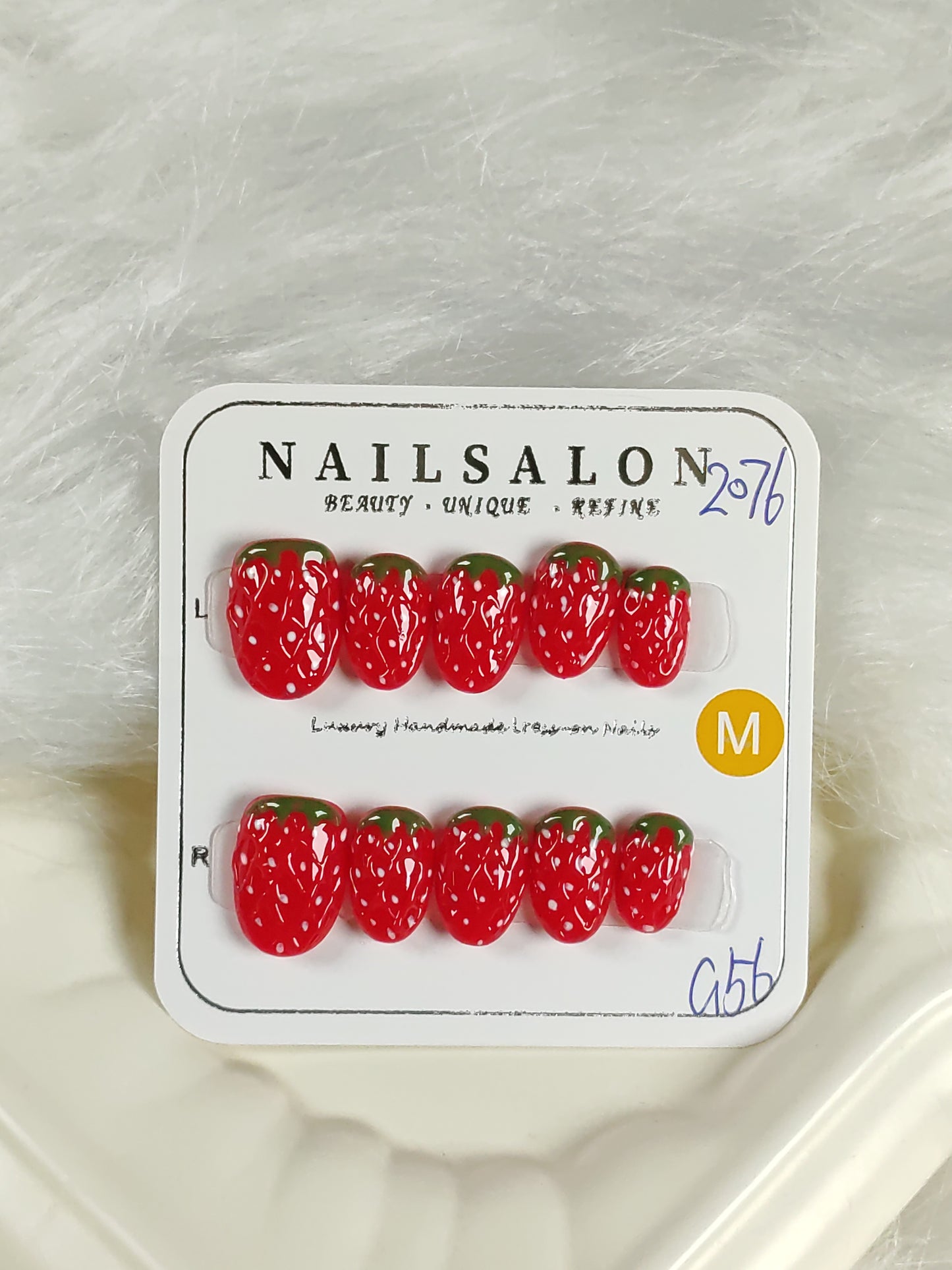 Strawberry Handmade nails YH0031