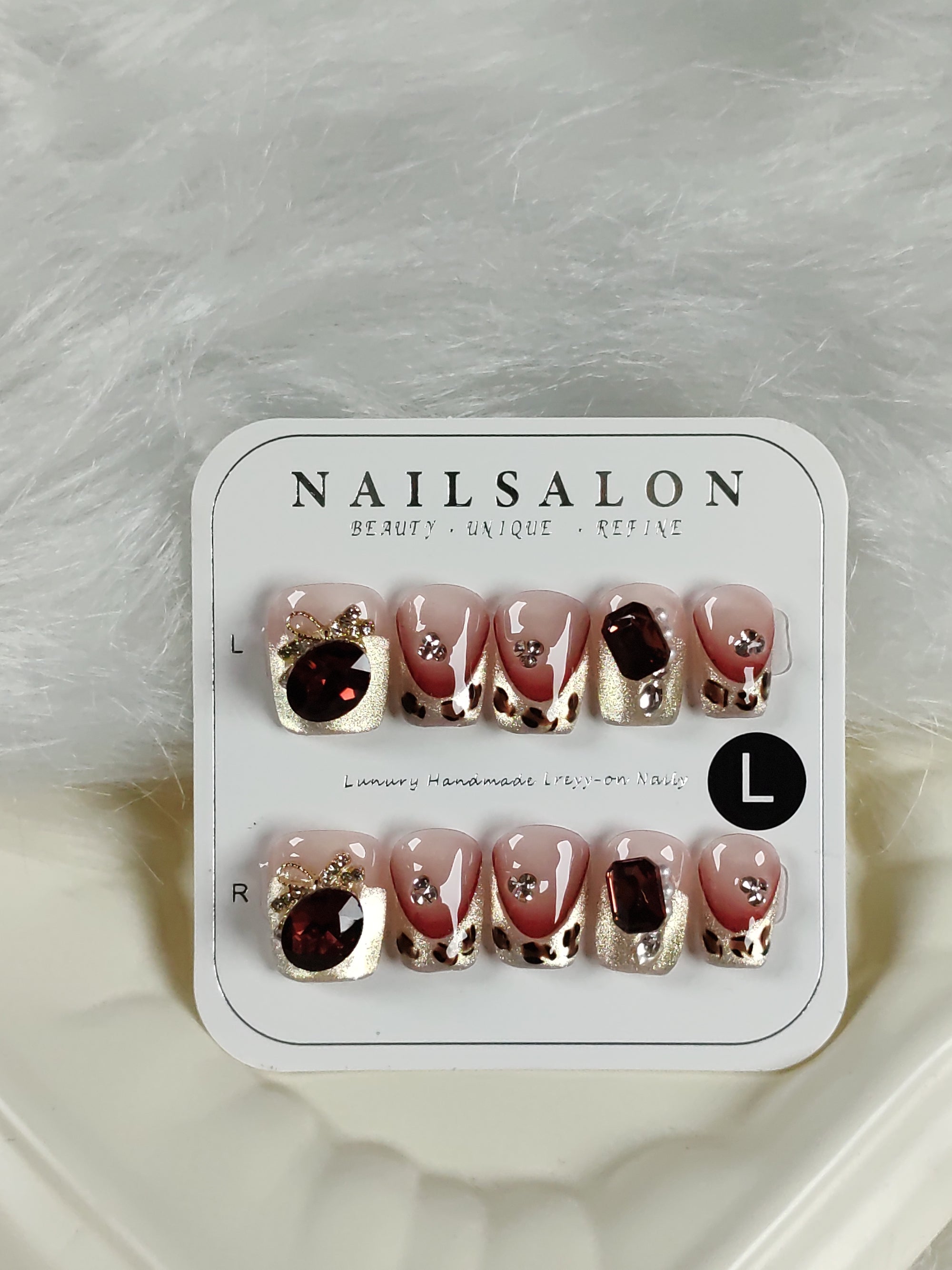 Gold and gemstone design Handmade nails YH0036