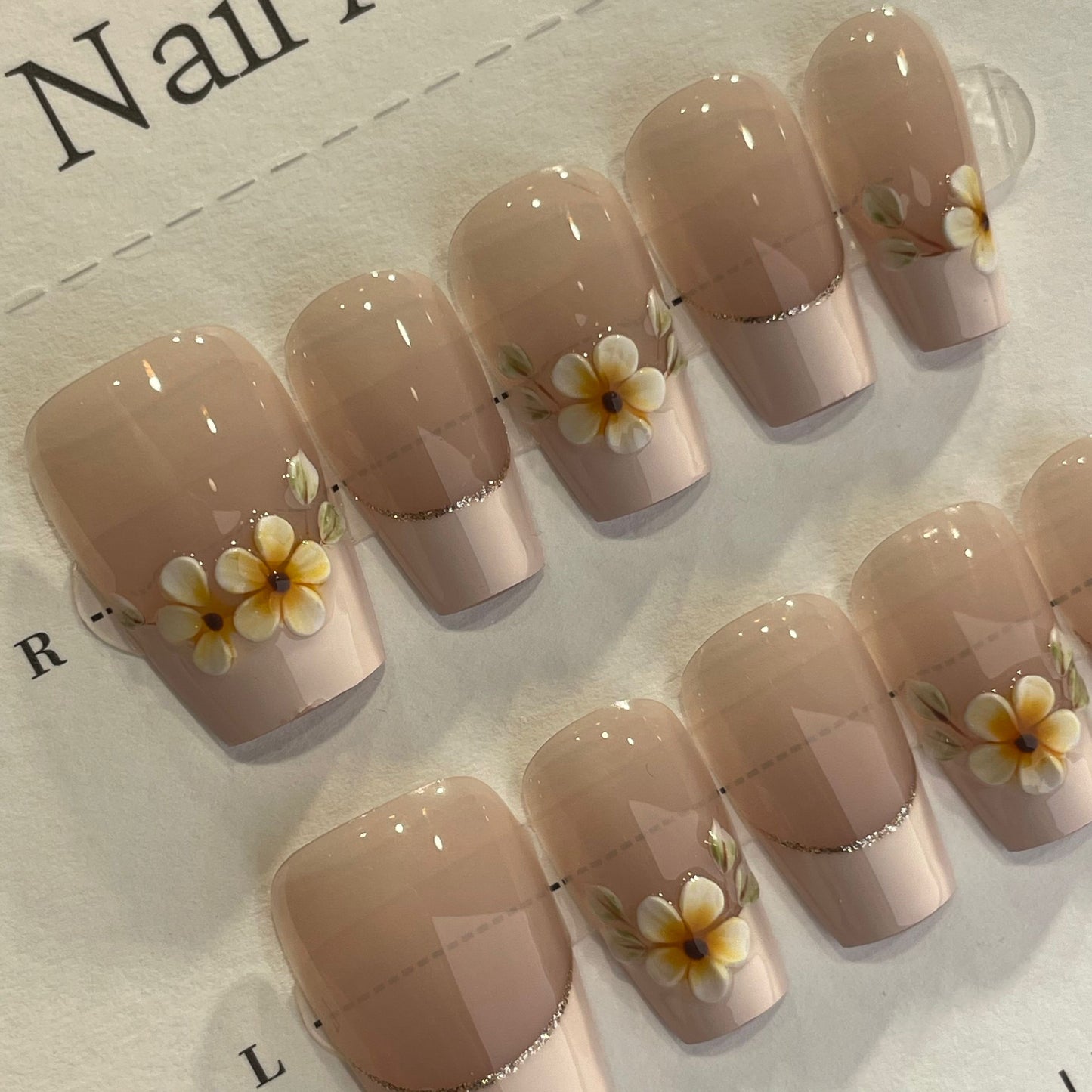 Handmade Press On Nails Medium Coffin Gentle French daisies