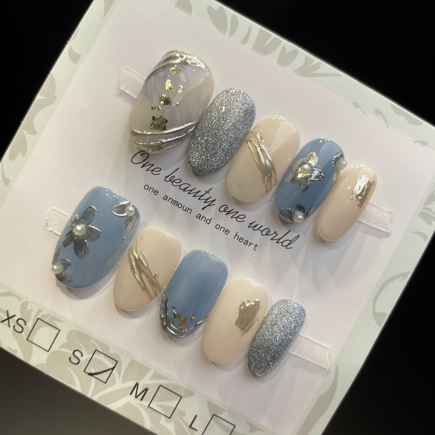 Handmade Press On Nails Short Oval Blue sky and white clouds