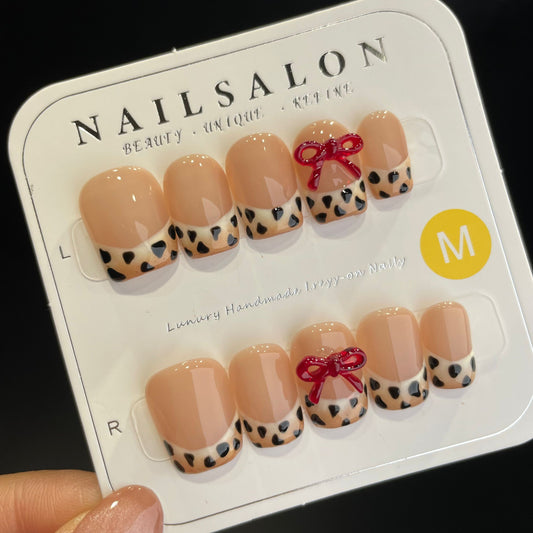 Handmade Press On Nails Short Square Leopard print bow