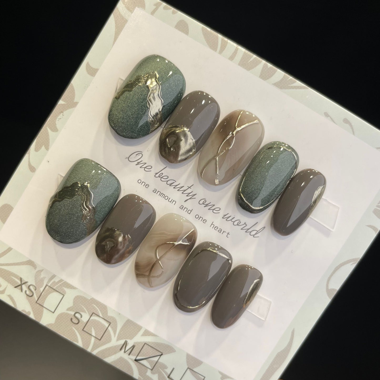 Handmade Press On Nails Short Oval Gray and green gold