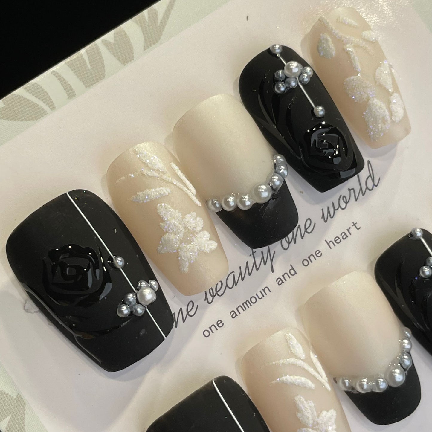 Handmade Press On Nails Medium Coffin Black and white roses