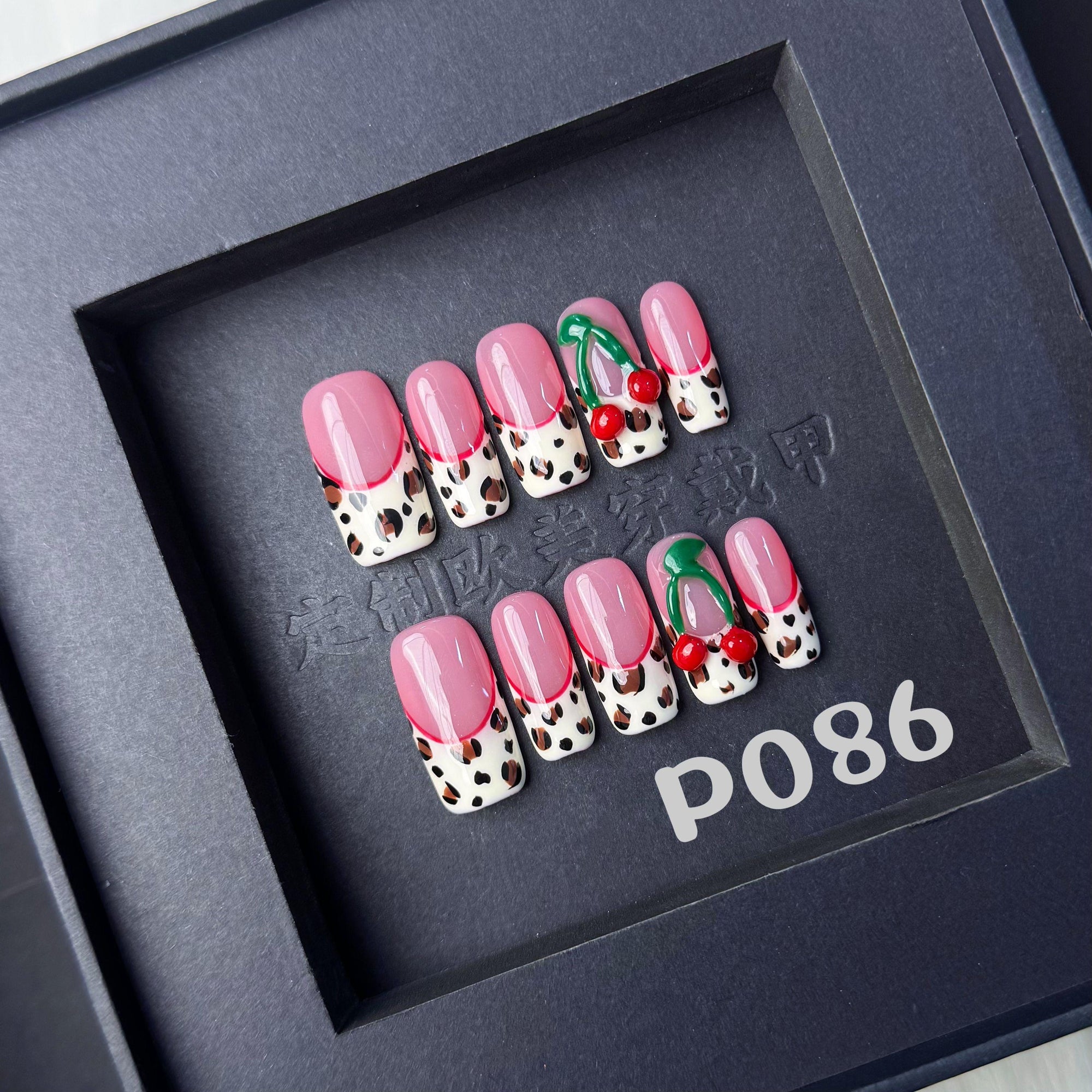Handmade press on nail P086