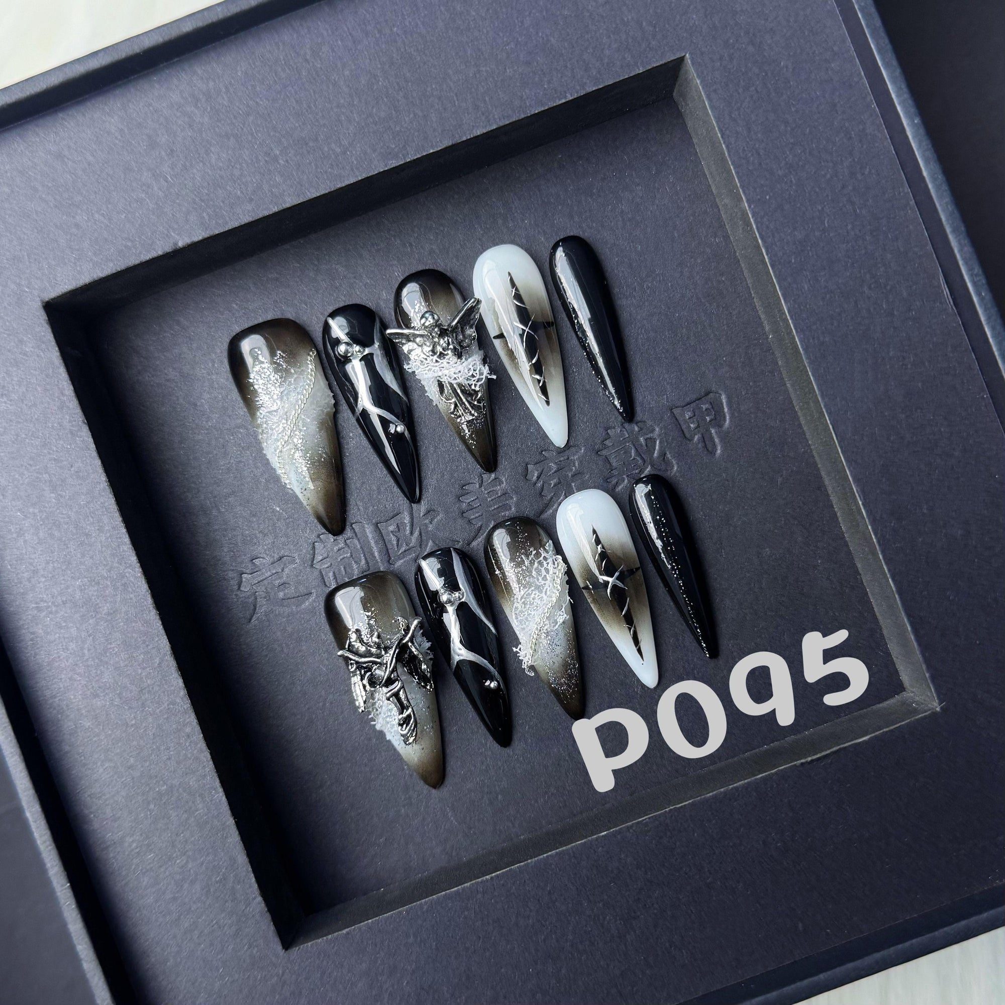 Handmade press on nail P095
