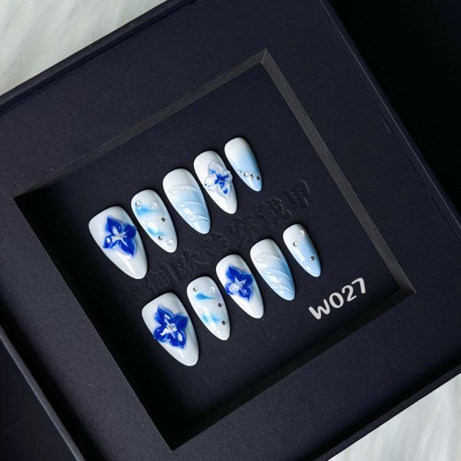Handmade press on nail W027