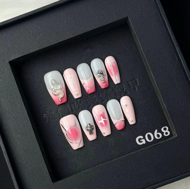Handmade press on nail G068