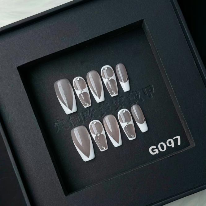 Handmade press on nail G097
