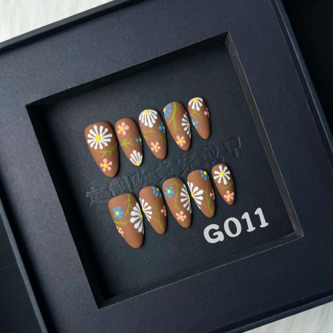 Handmade press on nail G011