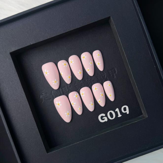 Handmade press on nail G019