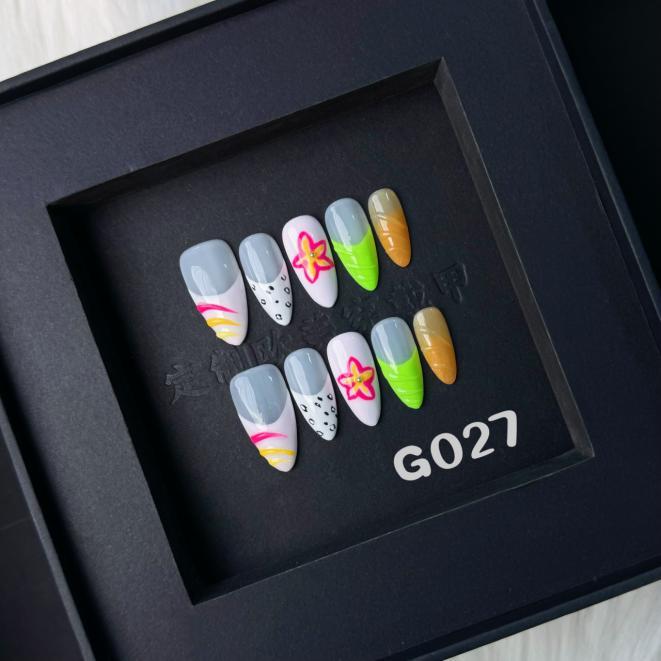 Handmade press on nail G027