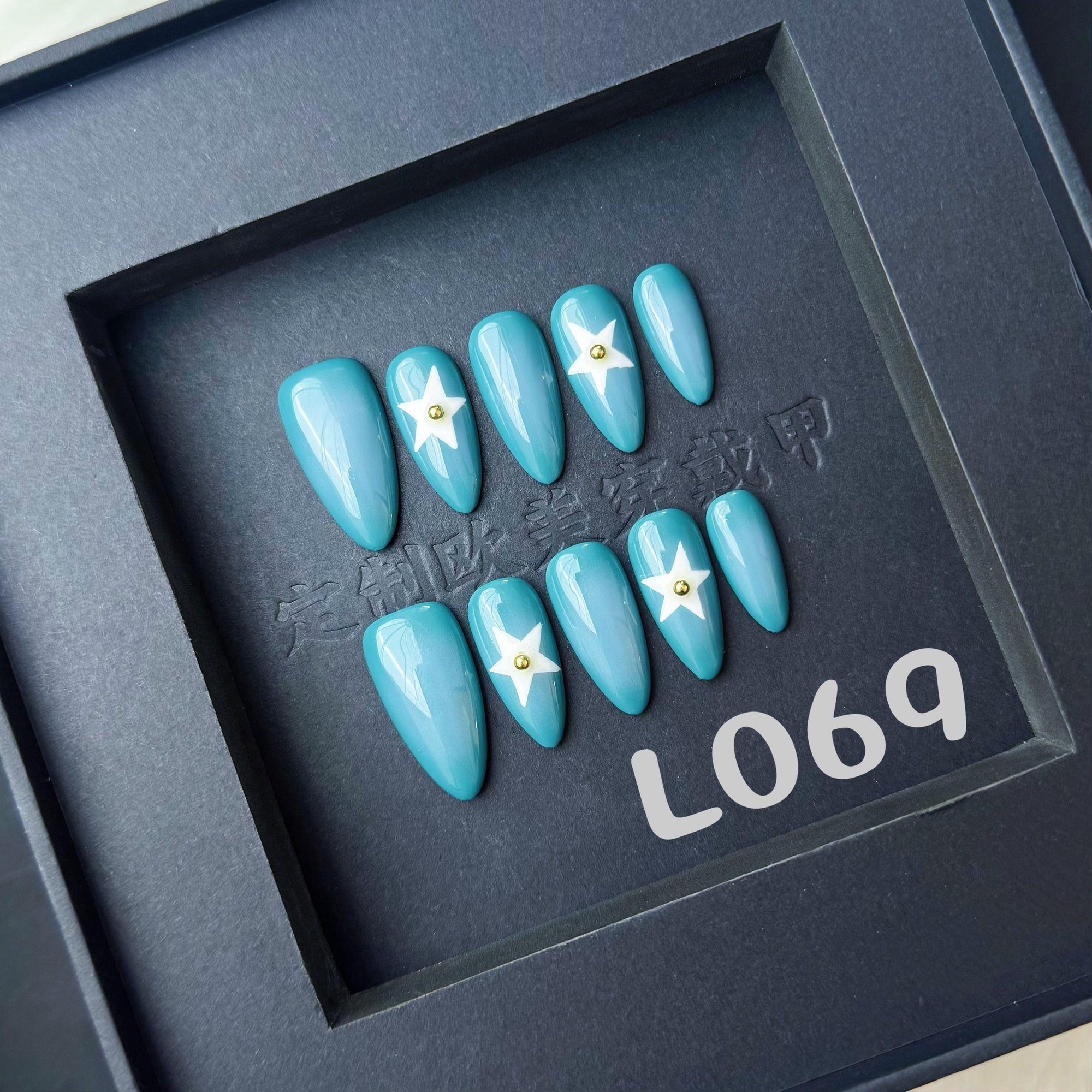 Handmade press on nail L069